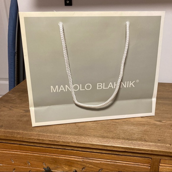 Manolo Blahnik paper bag - Picture 4 of 8